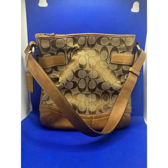 Brown Coach bag - Picture 2 of 3